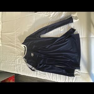 Umbro soccer long sleeves.Medium.Men.New